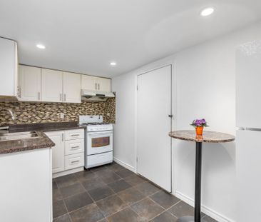 For Lease - 36 Lanark Avenue Unit# #Lower, Toronto, Ontario - Photo 1