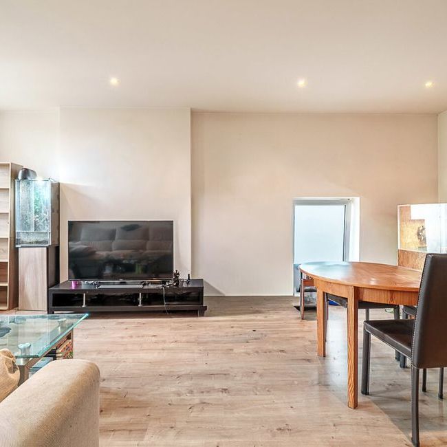 Appartement te huur in Tournai voor € 730 met 1 slaapkamer - Photo 1