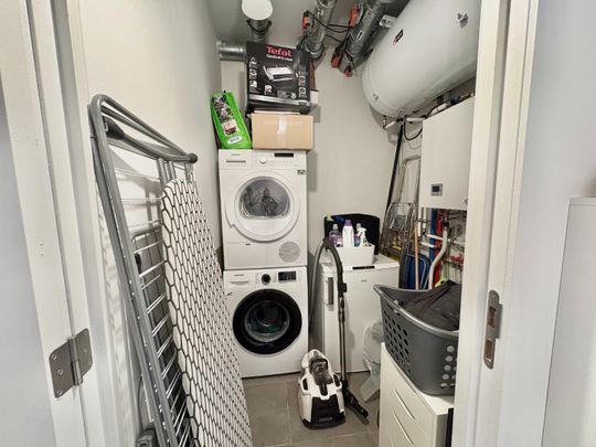 Instapklaar 1-slpk appartement met autostaanplaats - Photo 1