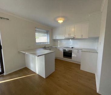 21 Lymn Avenue, ATHELSTONE SA 5076 - Photo 4