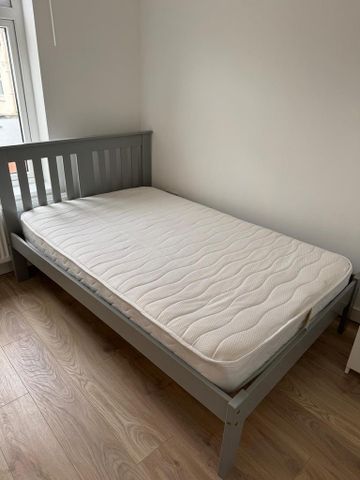 1 bedroom in a house share to rent - Photo 2