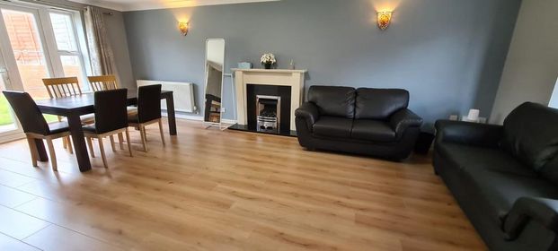 Detached house to rent - Photo 1