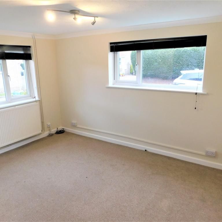1 bedroom semi-detached house to rent - Photo 1