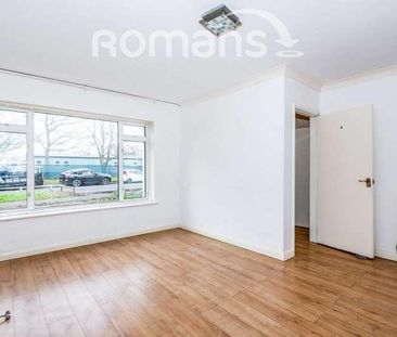 Fernhill Road, Farnborough, GU14 - Photo 1