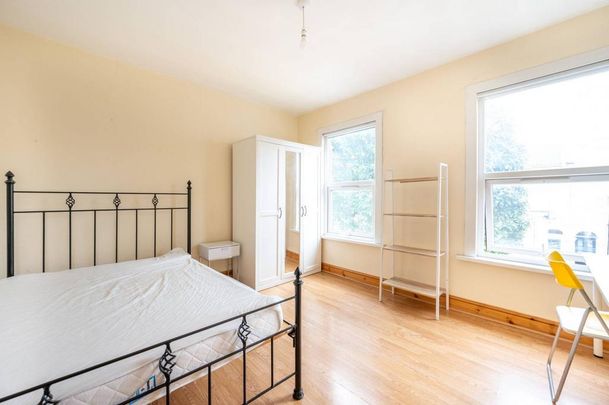 4 bedroom house to rent - Photo 1
