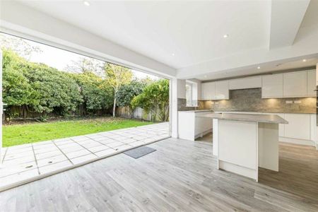 Chelwood Gardens, Kew, TW9 - Photo 4