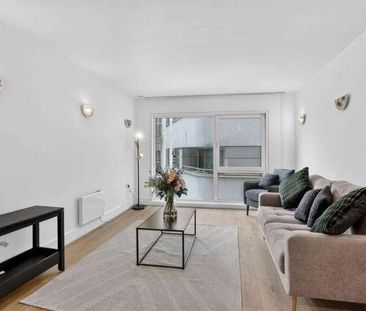 Empire Square West Borough, London, SE1 - Photo 1