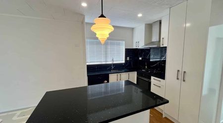 14 Riserra Drive, Ranui Ã¢ÂÂ Newly Renovated & Ready to Move In!! - Photo 2