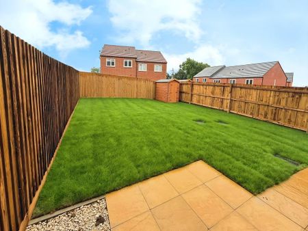 3 bedroom semi-detached house to rent - Photo 4