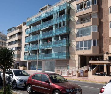 Sea views apartment with large terrace for rent in Torrevieja - Photo 1