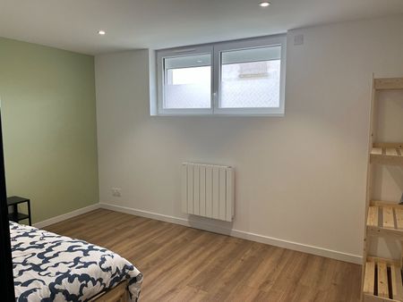 Location Appartement 3 pièces 54m² LEZOUX 63190 - Photo 3