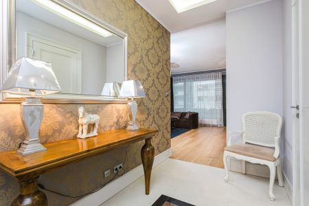 Apartament na wynajem, ul. Grzybowska, Warszawa Śródmieście - Zdjęcie 2