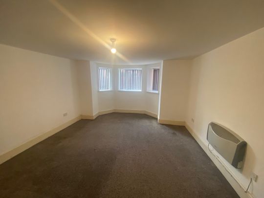 3 Bed Flat, Upper Chorlton Road, M16 - Photo 1