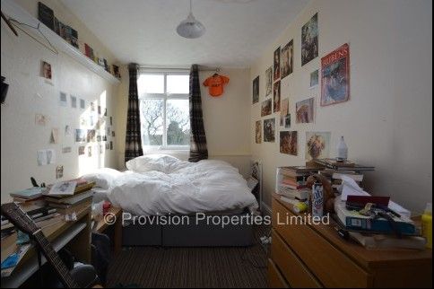 3 Bedroom Flats Leeds - Photo 1