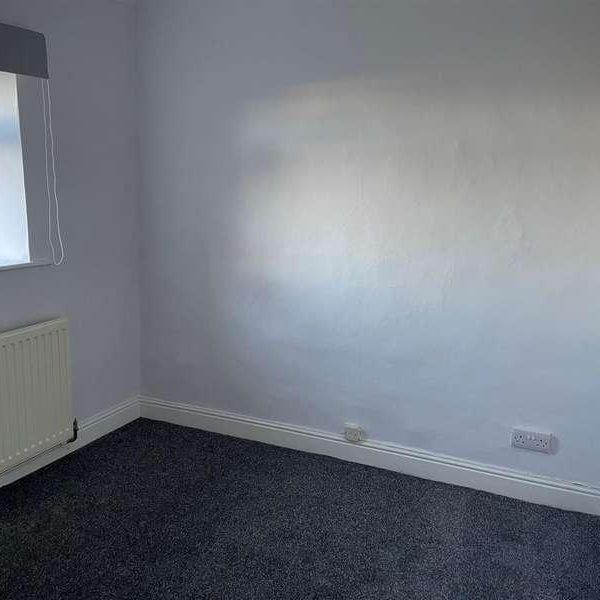 Hill Top Road, Thornton, BD13 - Photo 1