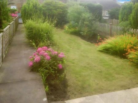 2 bedroom terraced house to rent - Photo 2