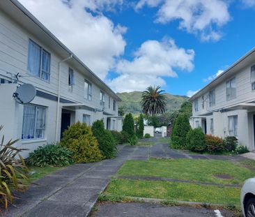 BEDSIT - NAENAE COURT - Photo 2