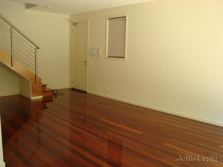 6/221 Brunswick Road, Brunswick - Photo 2