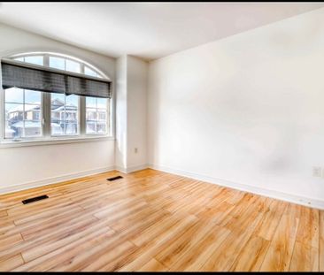 For Lease - 9 Spall Court, Toronto, Ontario - Photo 3