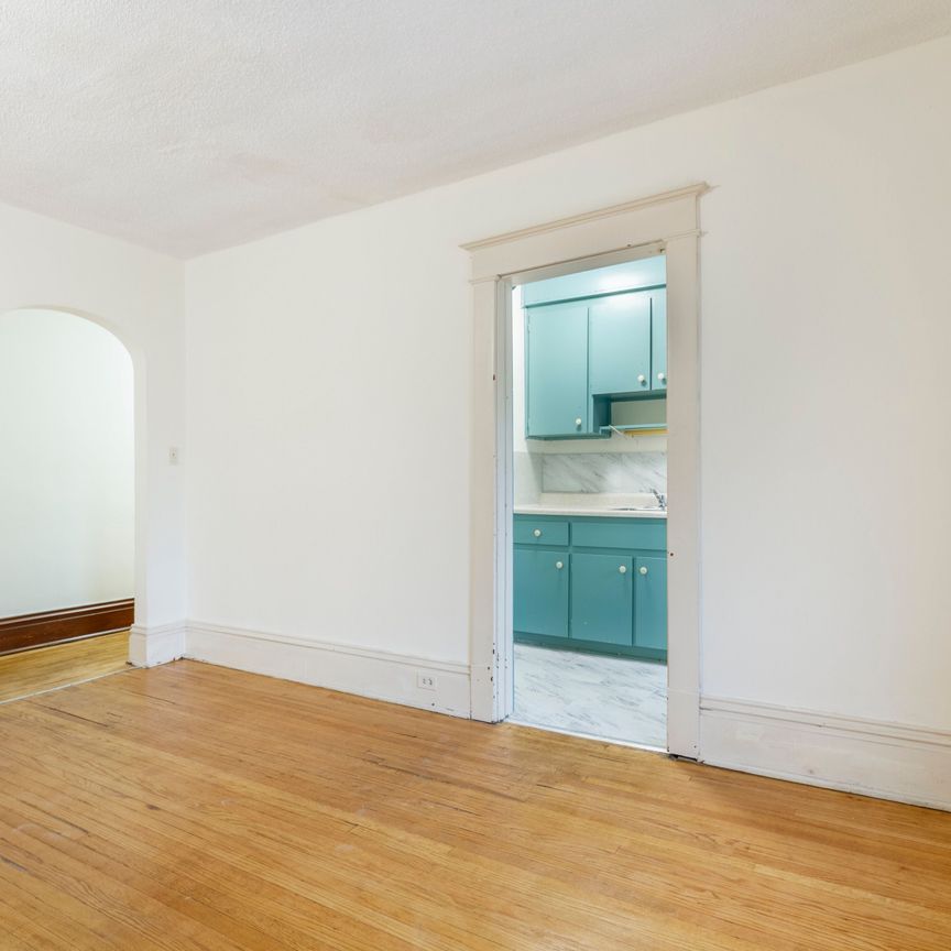 For Lease - 180 Queens Drive Unit# 2A, Toronto, Ontario - Photo 1