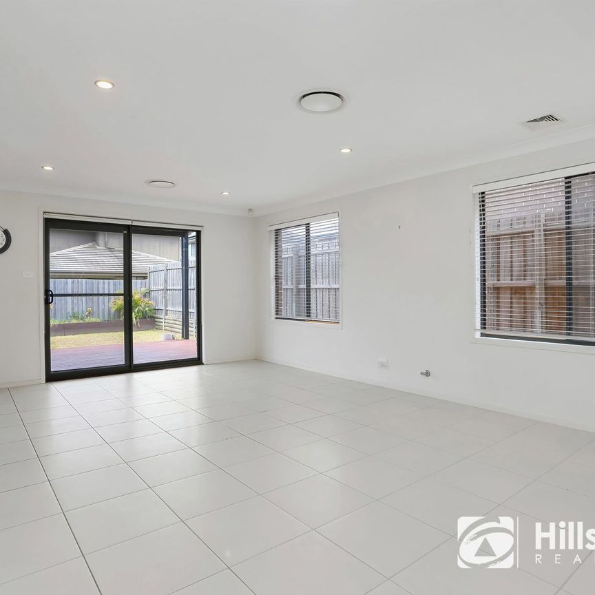 Stylish Family Living with Leafy Privacy in a Prime Location - Photo 1