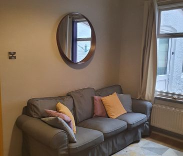 4 bedroom house - Photo 2