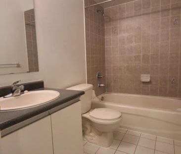 5 Fairglen Avenue #4 - Photo 2