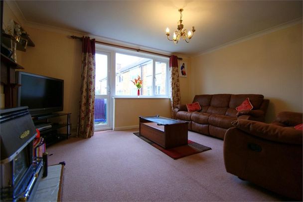 2 bedroom maisonette to rent - Photo 1