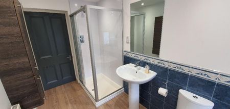 2 bedroom flat to rent - Photo 5