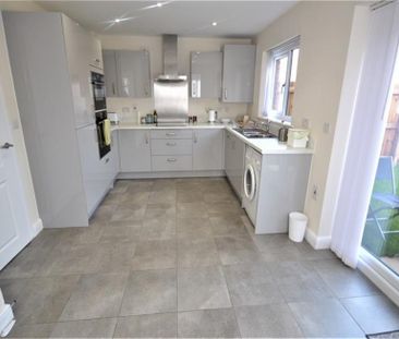 3 Bedroom Semi Detached To Let - Photo 5