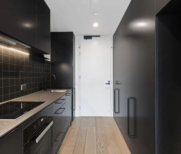 CAMBERWELL’S BEST LOCATION! 1 BEDROOM APARTMENT - Photo 3