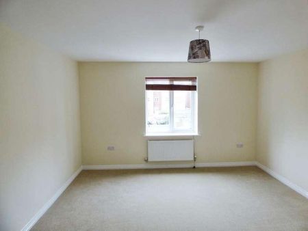 Huxley Court, Stratford-upon-avon, CV37 - Photo 2