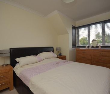 3 bedroom terraced house to rent - Photo 2