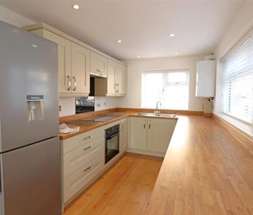 2 bedroom terraced house to rent - Photo 3