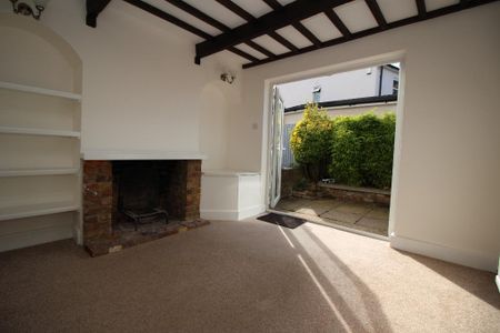 2 bedroom terraced house to rent - Photo 2
