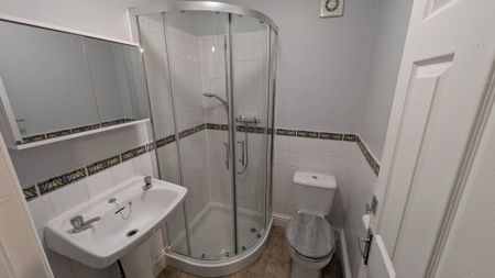 High Street, Selsey - Photo 4