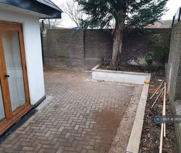 2 bedroom detached house to rent - Photo 5