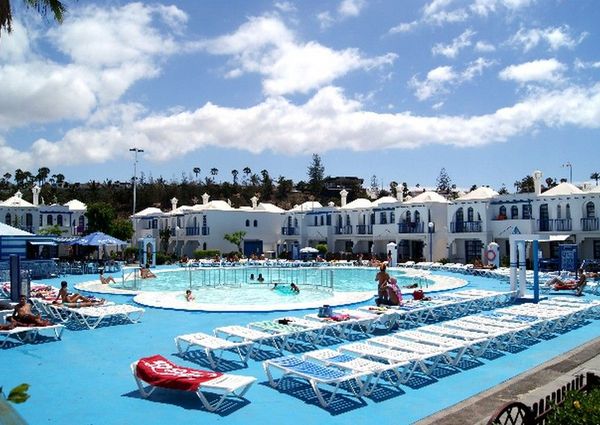 Corner plot bungalow in Maspalomas