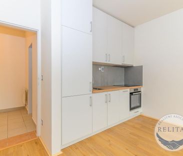 Pronájem bytu 1+kk 37 m2 - Fotografie 5