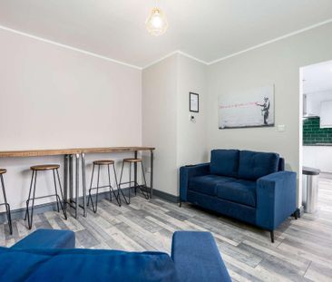 1 bedroom in a house share to rent - Photo 3