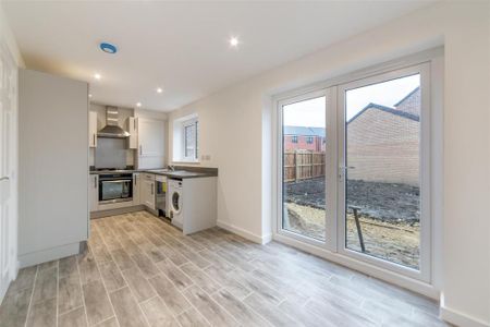 3 bedroom detached house to rent - Photo 3
