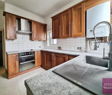 3 bedroom terraced house to rent - Photo 5