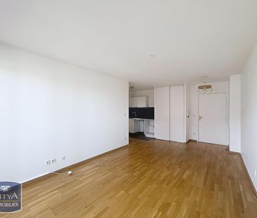 Location Appartement 3 pièces 53m² VILLEURBANNE 69100 - Photo 2