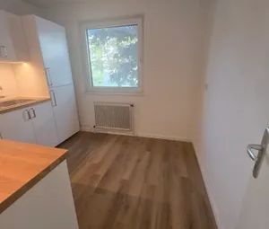 Renovierte 2-Zimmer-Wohnung mit Loggia - Photo 1