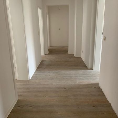 Renovierte 4 Zimmer Wohnung - Foto 2