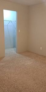 $1,950 / 2br - 1172ft2 - Spacious 2 bdrm bsmt suite available - Photo 4