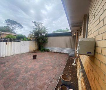 WELL PRESENTED TWO BEDROOM, ONE BATHROOM HOME IN DIANELLA - Photo 2