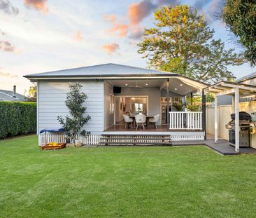 Classic Charm Meets Modern Comfort in the Heart of South Toowoomba - Photo 1