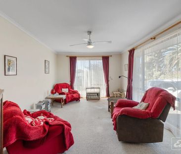 Coastal Convenience & Comfort - Photo 1