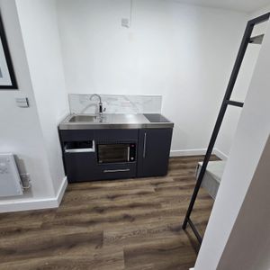 Linthorpe Road, Middlesbrough - Photo 2